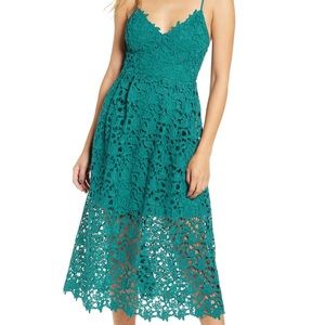 ASTR The Label lace midi dress in Emerald Green